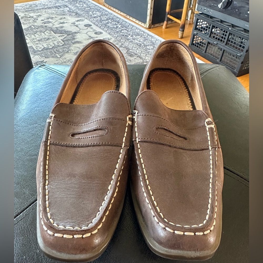 Lands End Woman’s loafer shoes Size 8 1/2